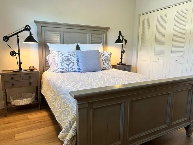 Unit 308 photo 17