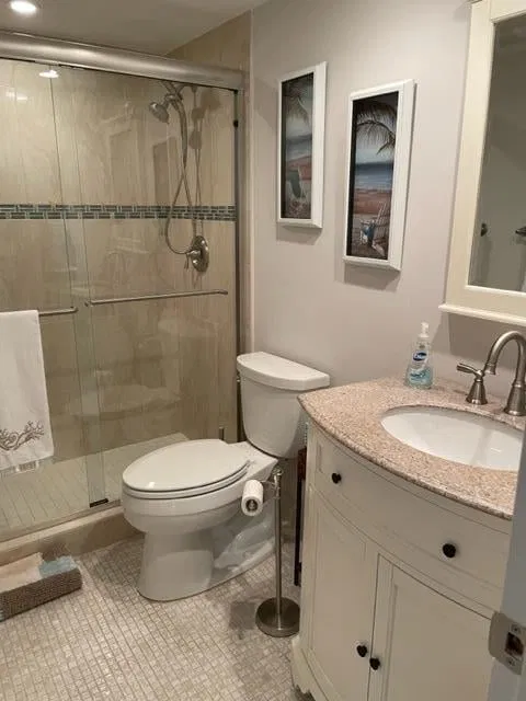 Unit 308 photo 19
