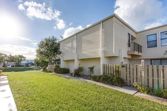 Residence photo 4