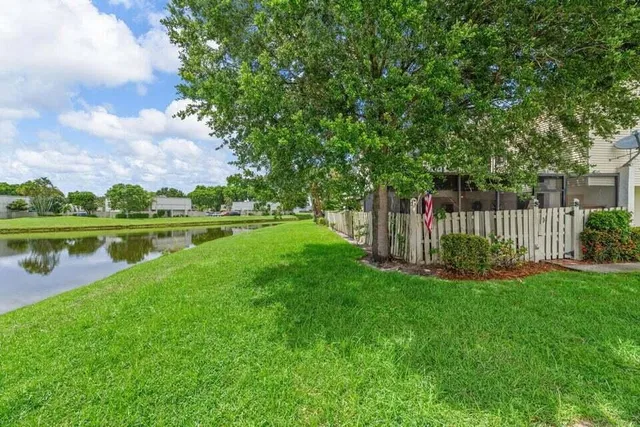 Residence photo 5