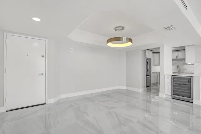 Unit 508 photo 24