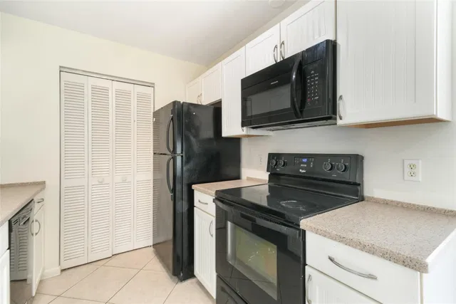  Unit C-5 photo 8