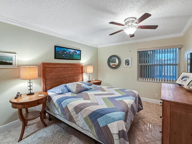 Residence photo 5
