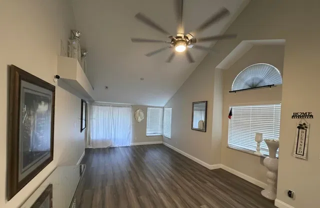  Residence photo 6