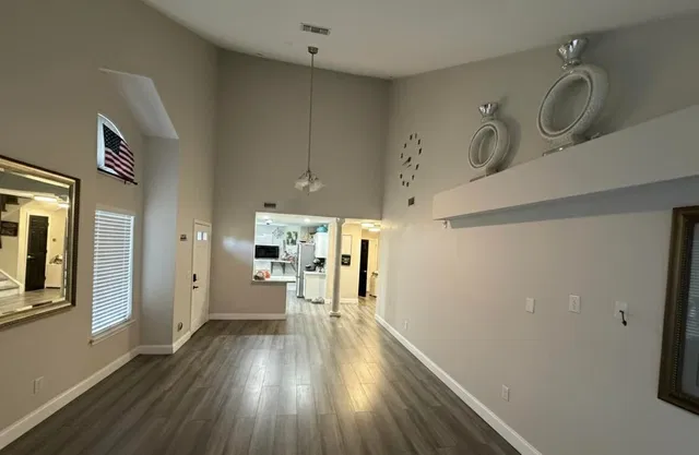  Residence photo 7