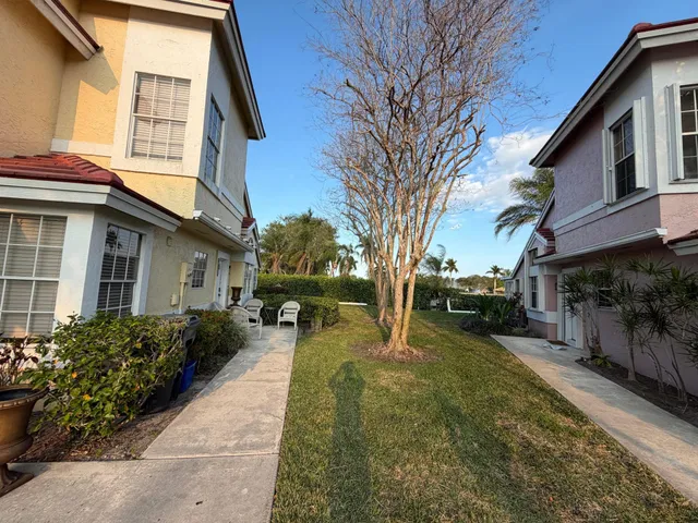  Residence photo 14