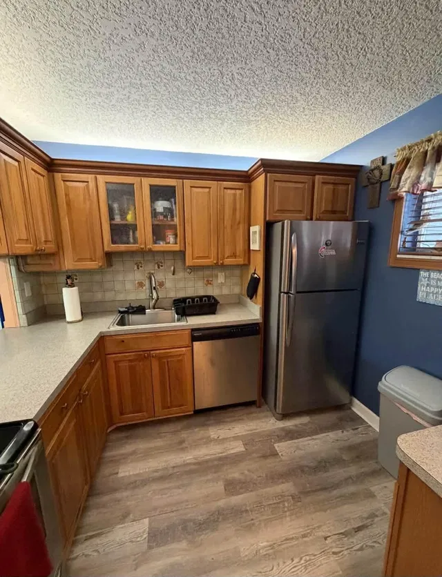 Unit 107 photo 7