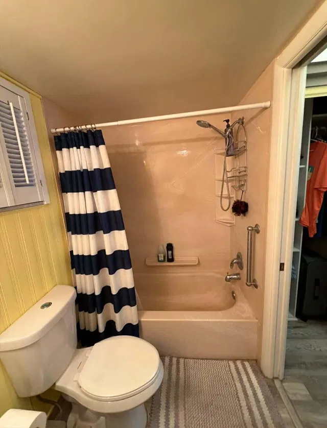 Unit 107 photo 12