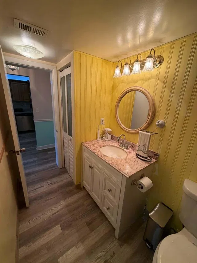 Unit 107 photo 13