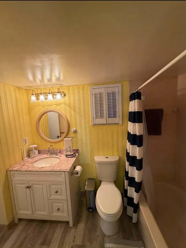 Unit 107 photo 14