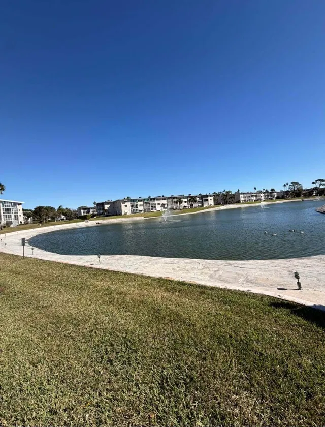 Unit 107 photo 26