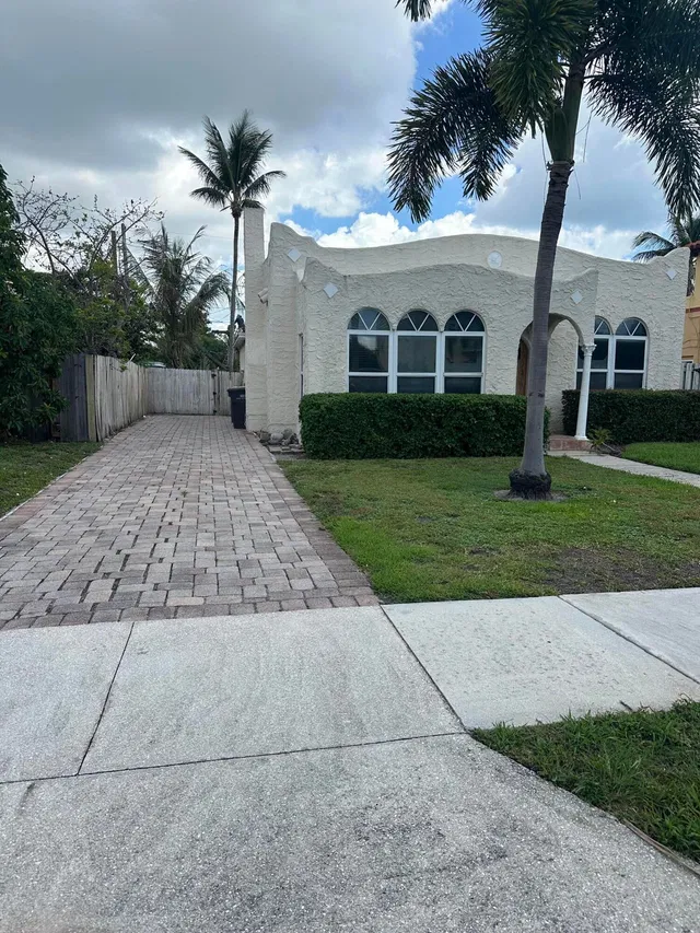 West Palm Beach Residence photo 9