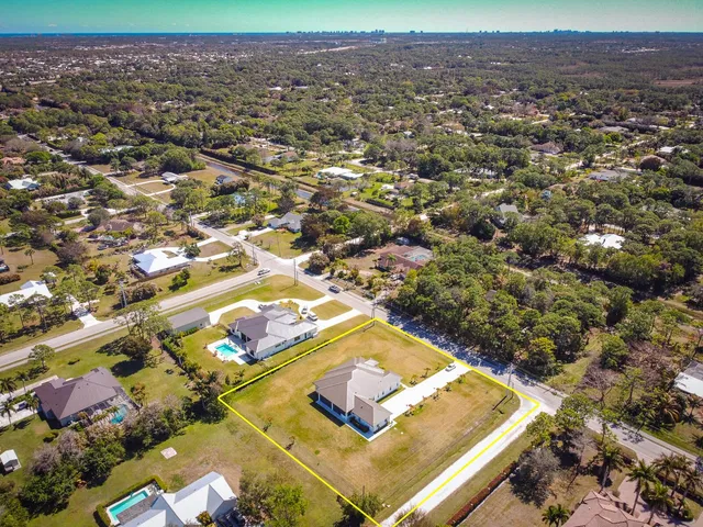 Residence photo 60
