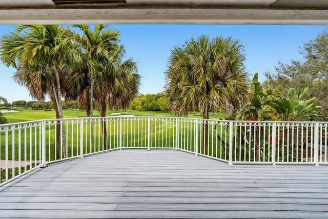 St. Andrews Country Club Residence photo 11