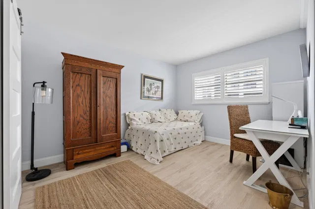 Sea Gate Palm Beach Unit 302 photo 6