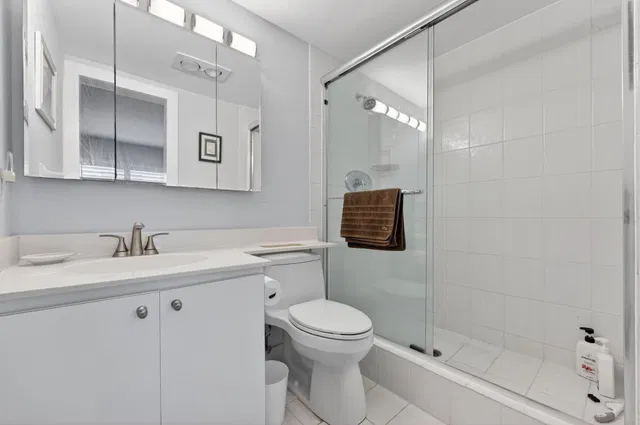Sea Gate Palm Beach Unit 302 photo 9