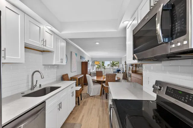 Sea Gate Palm Beach Unit 302 photo 14
