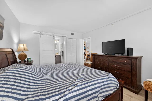 Sea Gate Palm Beach Unit 302 photo 23