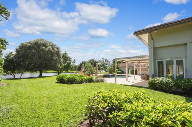Frenchman's Creek Residence photo 6