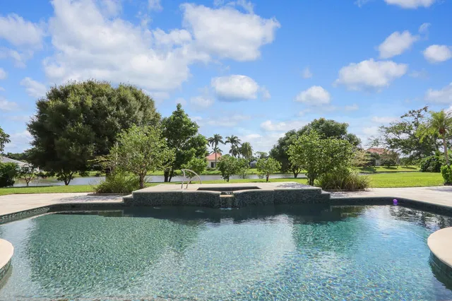 Frenchman's Creek Residence photo 11