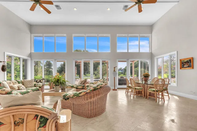 Frenchman's Creek Residence photo 15