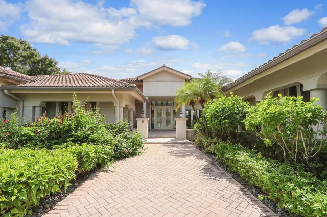 Frenchman's Creek Residence photo 45