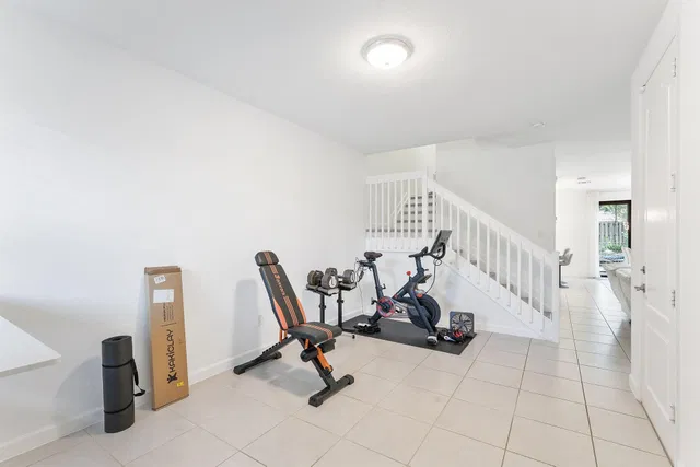 Residence photo 2