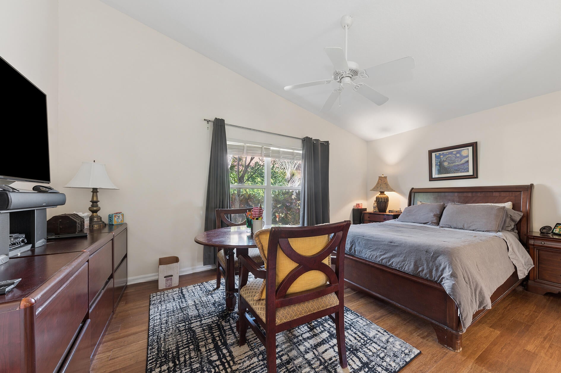 Residence photo 9