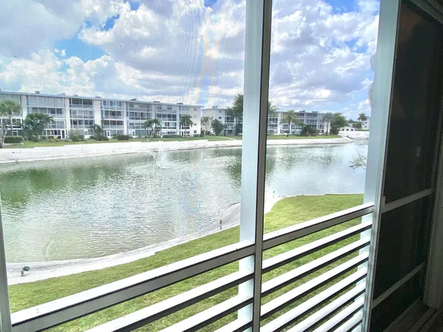 Unit 204 photo 12