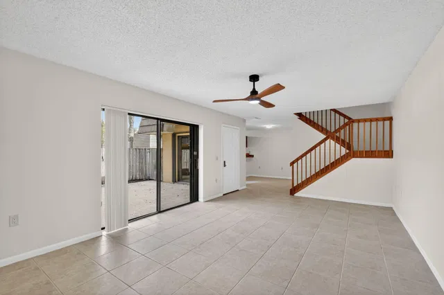  Residence photo 11
