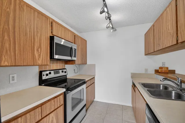 Residence photo 15