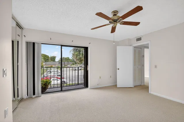  Residence photo 23