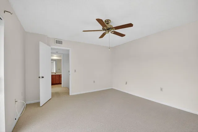  Residence photo 24