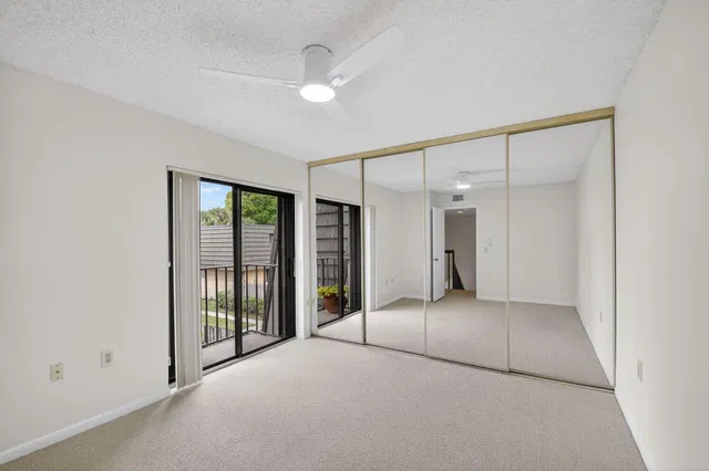  Residence photo 33