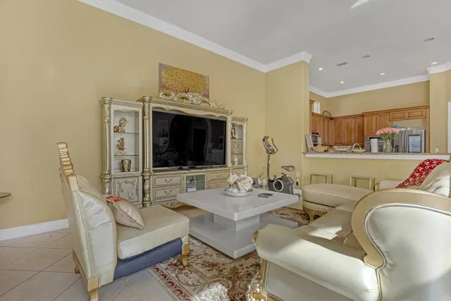  Residence photo 18