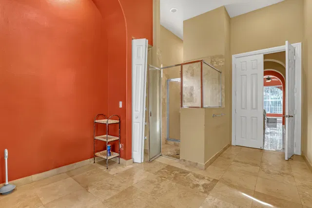  Residence photo 36