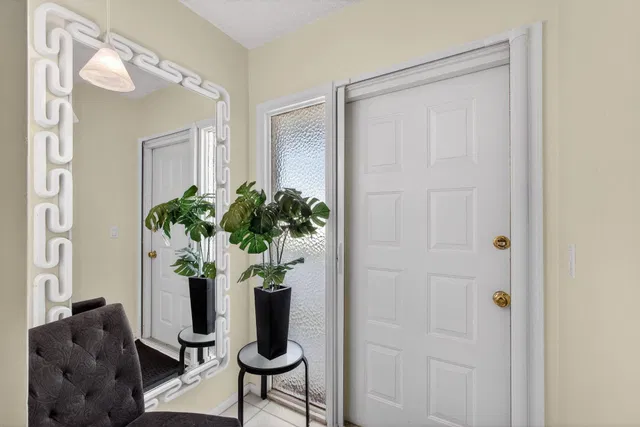Unit 505 photo 6