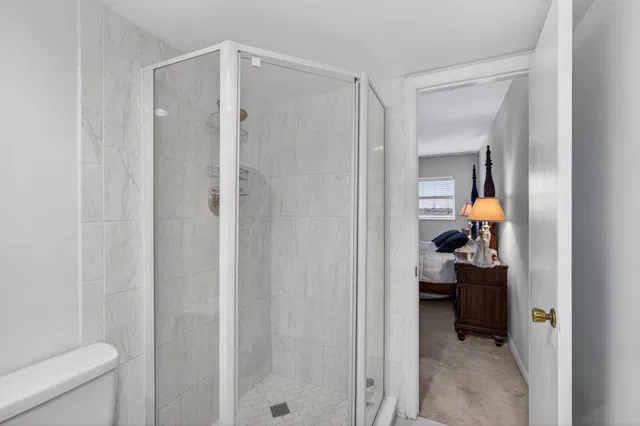 Unit 505 photo 24