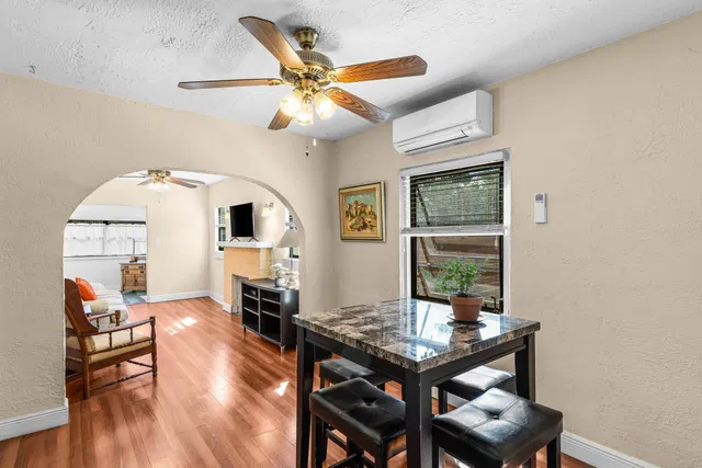 Residence photo 9