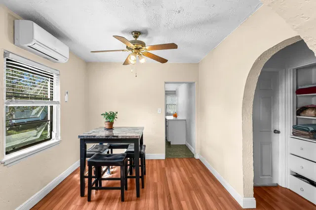 Residence photo 10