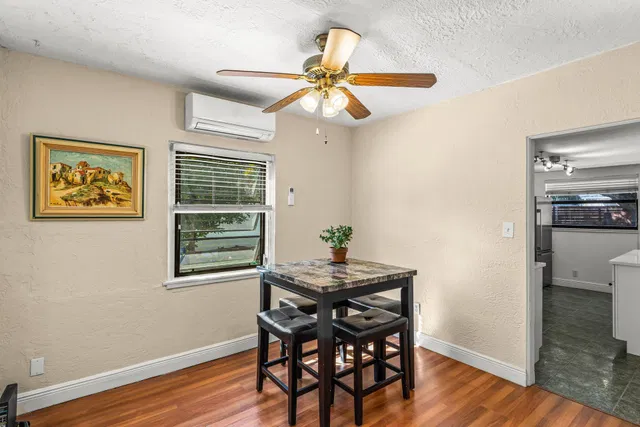 Residence photo 11
