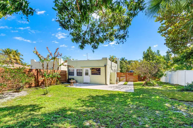 Residence photo 32