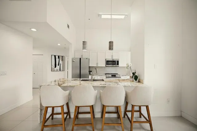 The Montecito Unit 101 photo 4