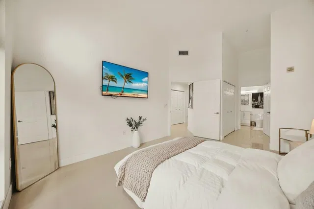 The Montecito Unit 101 photo 12