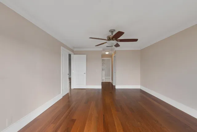 Unit 206 photo 14