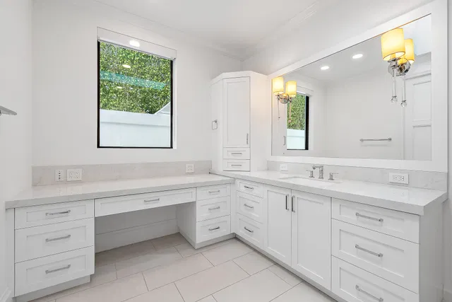 Admirals Cove Residence photo 12