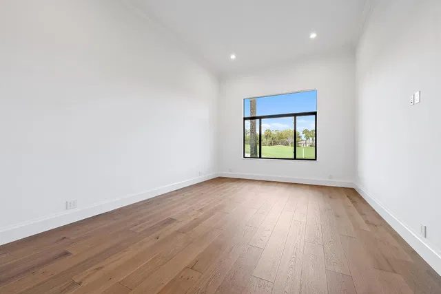 Admirals Cove Residence photo 13