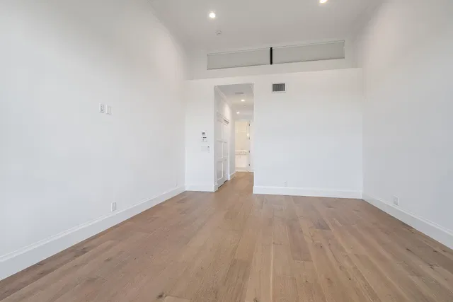Admirals Cove Residence photo 14