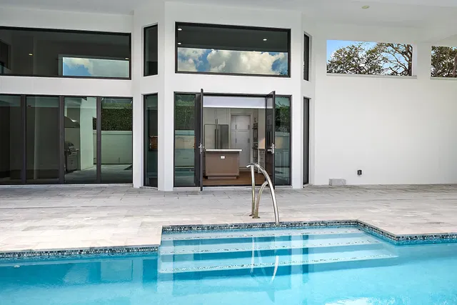 Admirals Cove Residence photo 22