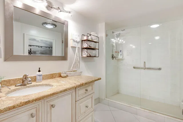 Jonathan's Landing Jupiter FL Unit 121 photo 14